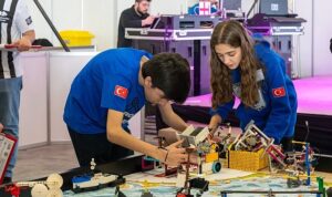 Bilim Kahramanları’nın yeni görevi okyanusları keşfetmek