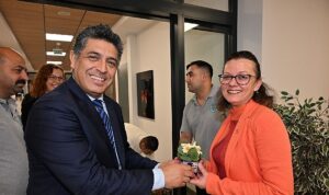 Büyükşehir ve Maski’den Kadın Çalışanlara Özel Hediye