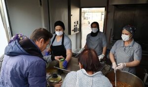 Büyükşehir’den Ramazan ayı boyunca 4 çeşit sıcak yemek ikramı