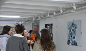 EÜ’de “Atık Kumaşlardan Kübist Portreler Sergisi” açıldı