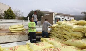 Güzelbahçe Belediyesi’nden Çiftçiye Desteğe Devam