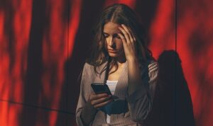 Kadınların %58’i En Az Bir Kere Çevrimiçi Şiddete Maruz Kalıyor!