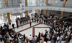 21 Nevit Kodallı Çoksesli Korolar Festivali’nde 7 şehirden 1800 korist sahne aldı