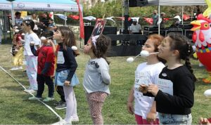 25. Uçurtma Şenliği’nde Binlerce Uçurtma Gökyüzüne Uçtu