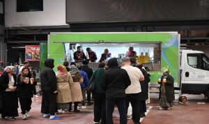 6,2 büyüklüğündeki depremde Beylikdüzü’nden örnek dayanışma