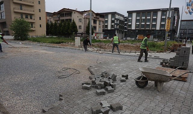 Dumlupınar Mahallesi’nde Parke Çalışmaları Devam Ediyor