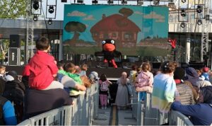 Ege ile Gaga çocukların neşesine neşe kattı