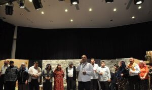 Ege Üniversitesi Toplum Ruh Sağlığı hastalarından tiyatro performansı