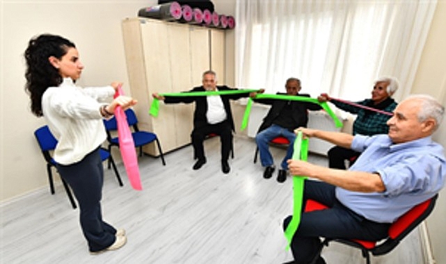 Güzelbahçe Sağlıklı Yaş Alma Merkezi kapılarını açtı