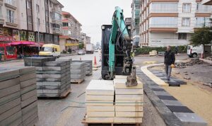 Keçiören’de Kaldırımlar Yenileniyor