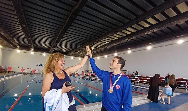 Narlıdere’nin yüzücülerinden 5 altın 3 gümüş madalya