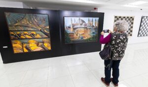 Yenişehir Belediyesi Erol Evgin ve Devrim Erbil’in ortak sergisine ev sahipliği yaptı