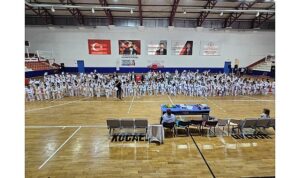 293 Gölcük Belediyespor Taekwondo Sporcusu Kuşak Atladı