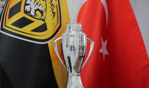Aliağaspor FK, Şampiyonluk Kupasını Aldı