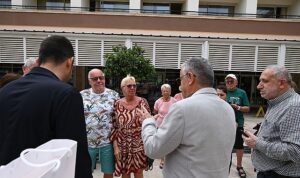 Alman çifte Başkan Topaloğlu’ndan teşekkür plaketi