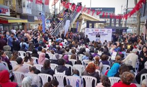 Avcılar’da Anneler Günü Sevgiyle Kutlandı