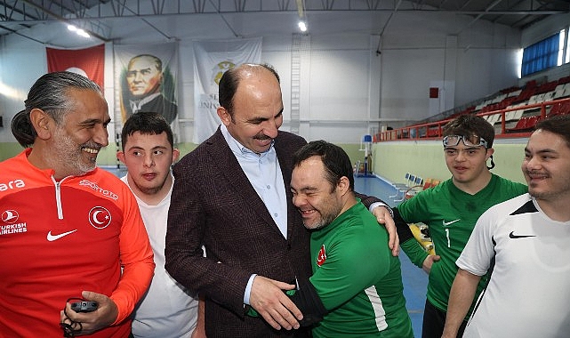 Başkan Altay: “Engelleri Birlikte Aşıyoruz”