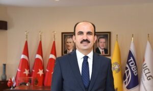 Başkan Altay Tüm Annelerin Anneler Günü’nü Kutladı