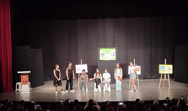 Başkan Çerçioğlu’nun Başlattığı Yaratıcı Drama Atölyesi’nin Minik Öğrencilerinden Muhteşem Gösteri