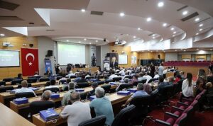 Başkan Muhittin Böcek çiftçilerle bir araya geldi