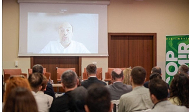 Başkan Tugay COP İzmir’de konuştu