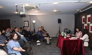 Betül Tarıman Nilüfer’de okurlarıyla buluştu