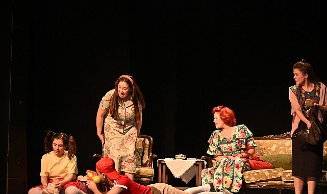 Büyükşehir Şehir Tiyatrosu ilçelerde turneye çıkıyor