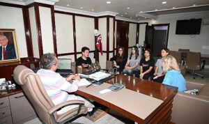 Hayallerindeki şehirleri yapay zekayla çiziyorlar