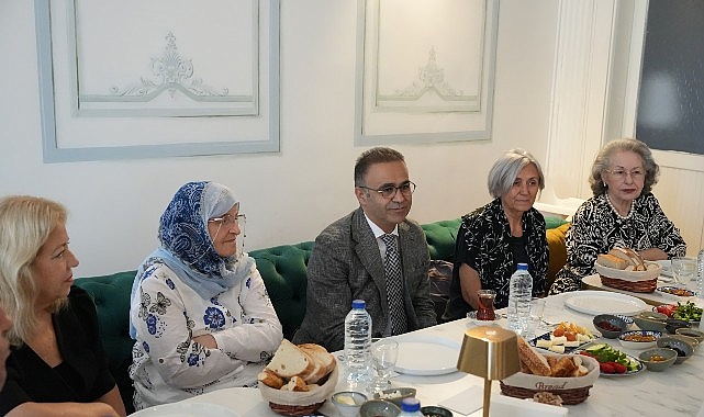 İzmir’de En Anlamlı Anneler Günü Kutlaması