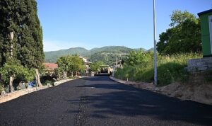 Kartepe Belediyesi’nden Suadiye Mahallesi’ne 1720 Tonluk Asfalt