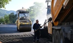 Kartepe’de Asfalt Çalışmaları Aralıksız Devam Ediyor