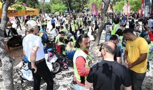 Motosiklet tutkunları Kemer’de buluştu