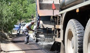 Kaş Beldibi ve Sütleğen Grup Yolu asfaltlanıyor