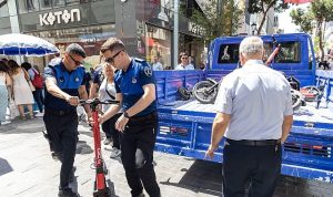 Yaya yollarında scooter ve motora geçit yok