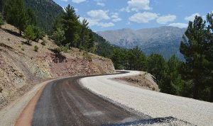Büyükşehir’in kırsalda yol atağı sürüyor