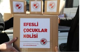 Efes Selçuk’ta Anne Adaylarına ve Bebeklerine Gıda Dayanışması Desteği