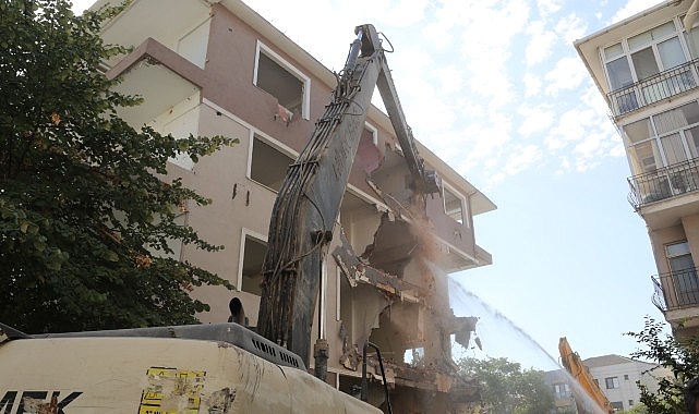 Bakırköy’de Yüksek Riskli Yapılar İçin Dönüşüm Başladı