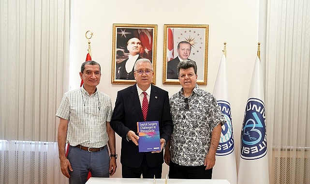 Prof. Dr. Apaydın’ın yeni kitabı burun cerrahisinde referans niteliği taşıyor