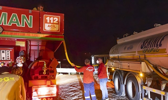 Yenişehir Belediyesi Silifke’de yangın söndürme çalışmalarına destek verdi