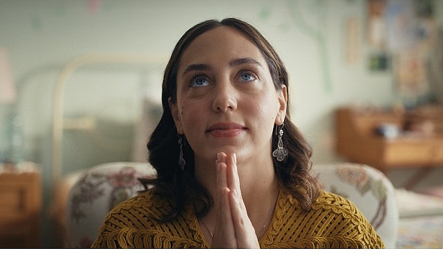 Netflix, Gupse Özay’ın Kaleminden Çıkan Platonik: Mavi Dolunay Otel’in Yeni Fragmanını Paylaştı!