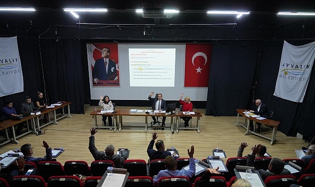Ayvalık Belediyesi 2026 Yılı Bütçesi 3 Milyar Türk Lirası Olarak Oy Birliğiyle Onaylandı.