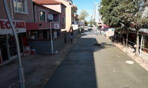 Başiskele Cumhuriyet Caddesi’nde üstyapı atağı