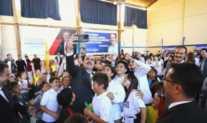 Başkan Aydın, Hasat Zamanında Çiftçilerle Buluştu