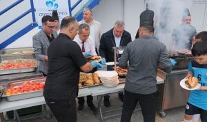 Başkan Topaloğlu’ndan sporculara mangal partisi