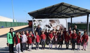 Kartepeli Minikler Hayvan Dostlarını Unutmadı