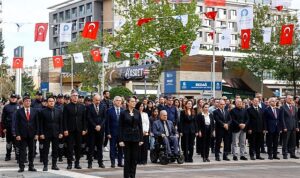 Antalya Büyükşehir Belediyesi Ata’sını saygı ve özlemle andı