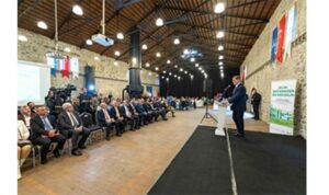 Başkan Tugay: Geleceği bekleyen değil, geleceği planlayan ve inşa eden bir şehir olmak zorundayız