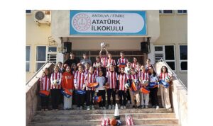 Büyükşehir’den geleceğin sporcularına malzeme desteği