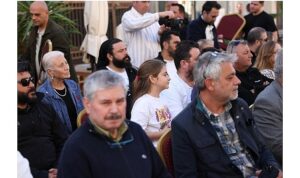 Çeşme Belediyesi, Balıkçılar ve Terziler Sokağı yenileme projesini esnafla paylaştı