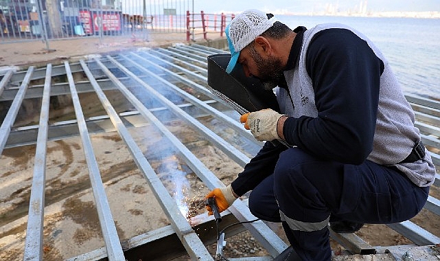 Değirmendere sahiline yeni yaya geçiş köprüsü